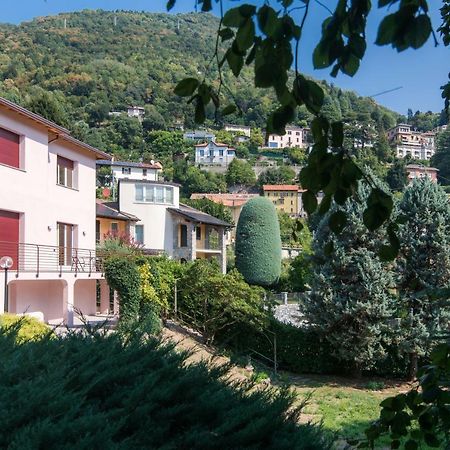 Villa Vittoria - The House Of Travelers Τσερνόμπιο Εξωτερικό φωτογραφία