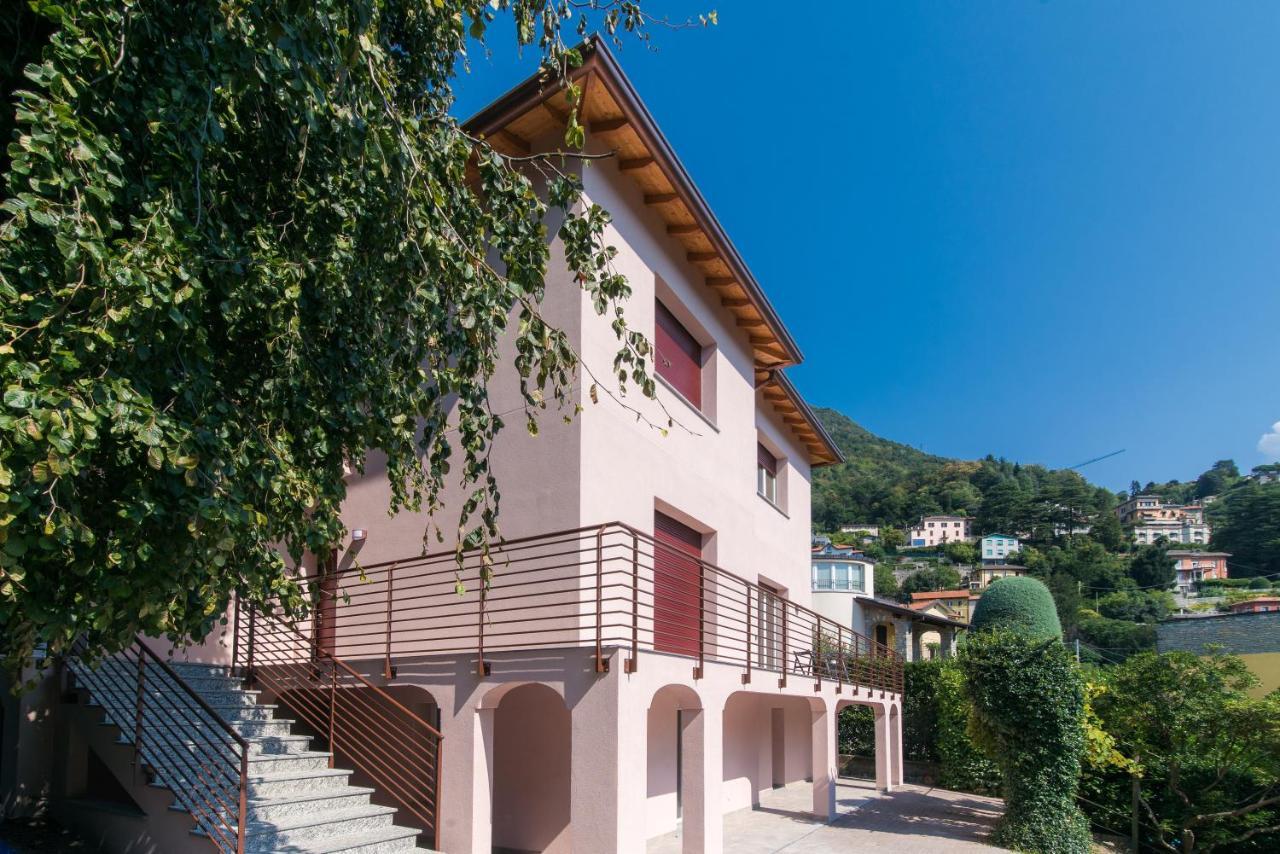 Villa Vittoria - The House Of Travelers Τσερνόμπιο Εξωτερικό φωτογραφία