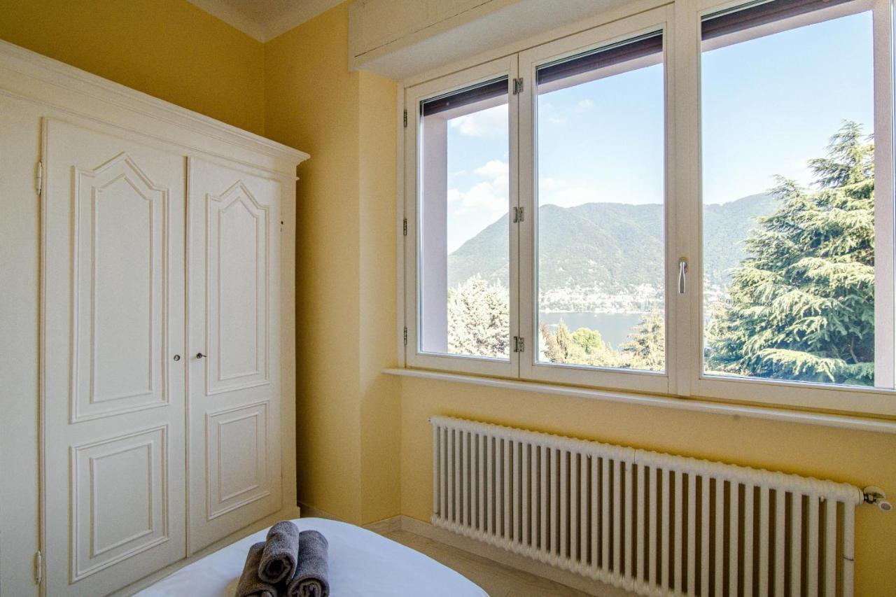 Villa Vittoria - The House Of Travelers Τσερνόμπιο Εξωτερικό φωτογραφία
