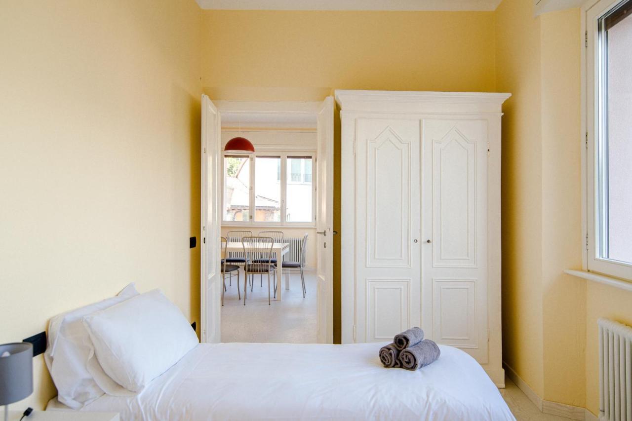 Villa Vittoria - The House Of Travelers Τσερνόμπιο Εξωτερικό φωτογραφία