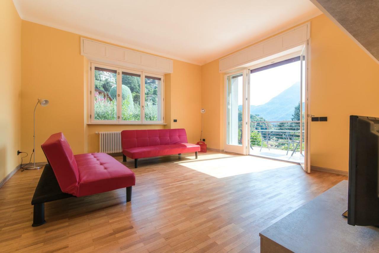 Villa Vittoria - The House Of Travelers Τσερνόμπιο Εξωτερικό φωτογραφία
