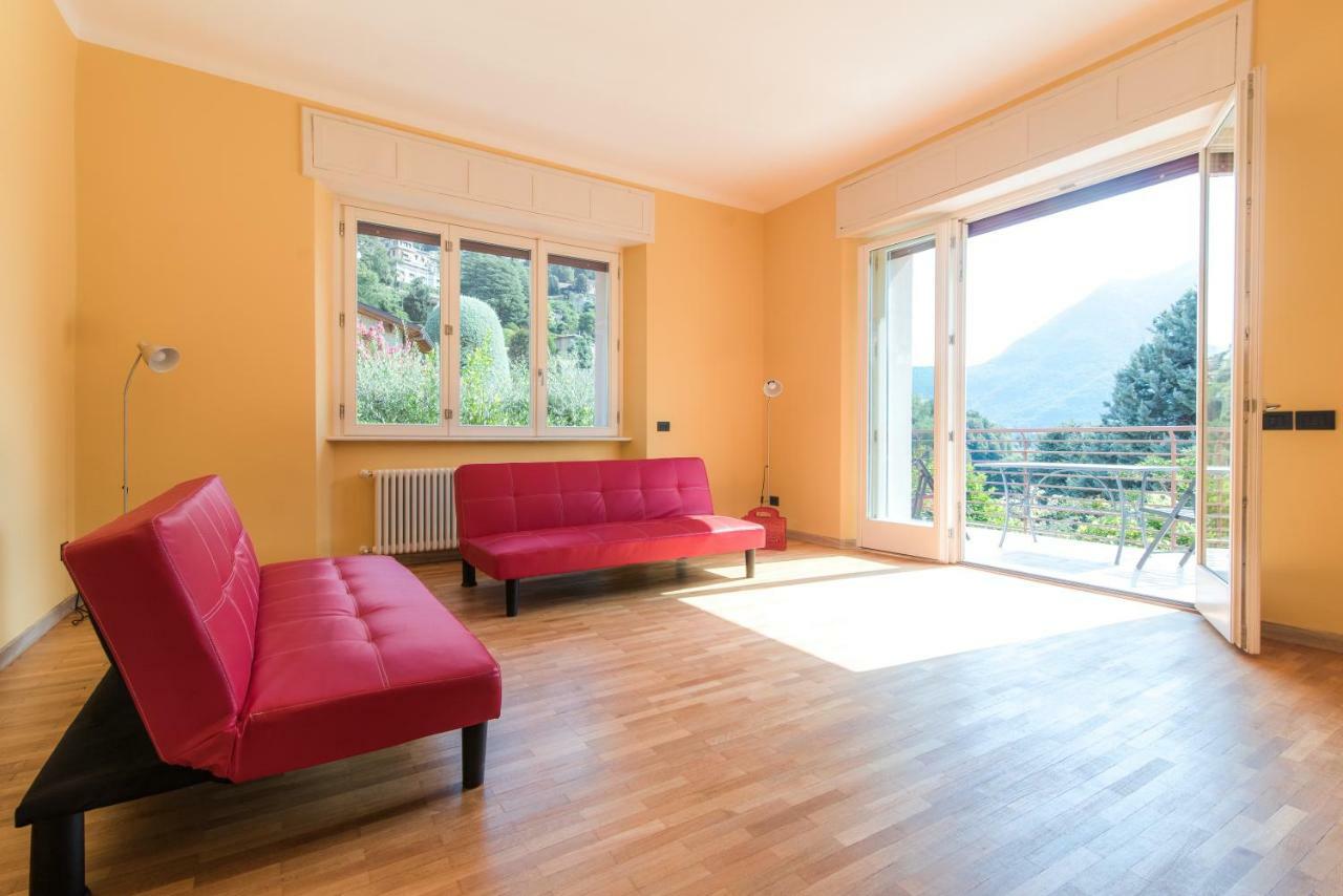 Villa Vittoria - The House Of Travelers Τσερνόμπιο Εξωτερικό φωτογραφία
